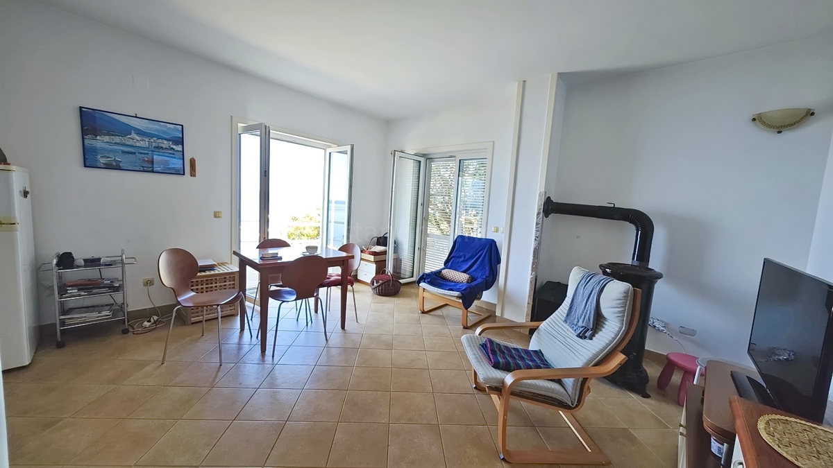 Zona di Punat, villa esclusiva sulla scogliera con vista panoramica sul mare!