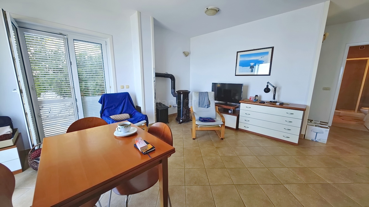 Zona di Punat, villa esclusiva sulla scogliera con vista panoramica sul mare!