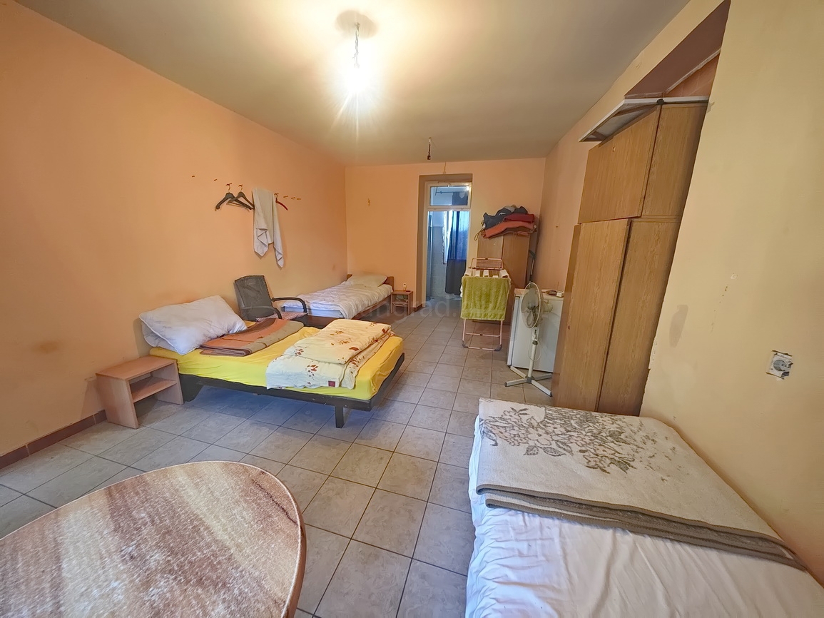 Omišalj, piano terra della casa e seminterrato in posizione eccellente!