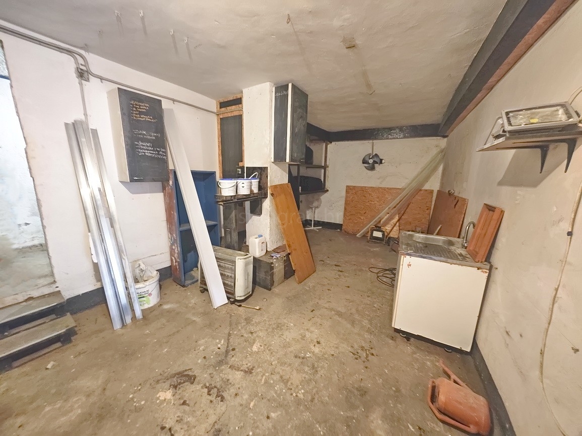 Omišalj, piano terra della casa e seminterrato in posizione eccellente!