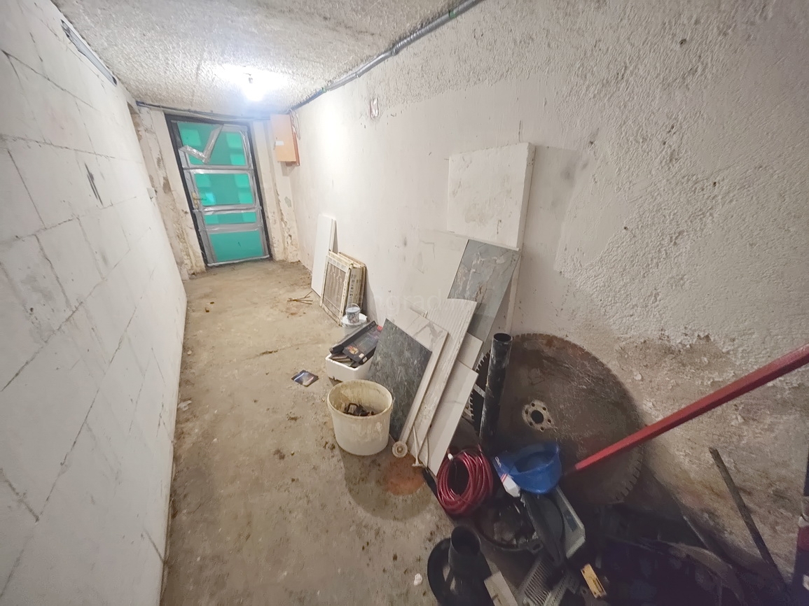 Omišalj, piano terra della casa e seminterrato in posizione eccellente!