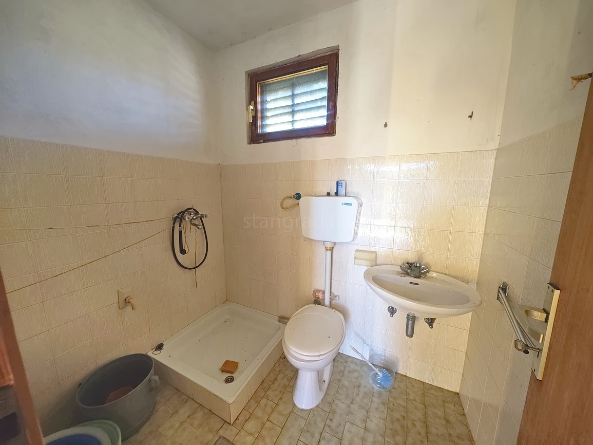 Šilo, casa da ristrutturare in posizione tranquilla!