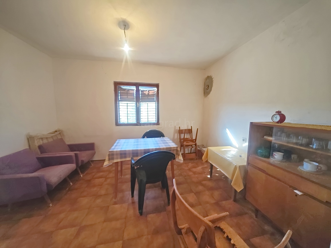 Šilo, casa da ristrutturare in posizione tranquilla!