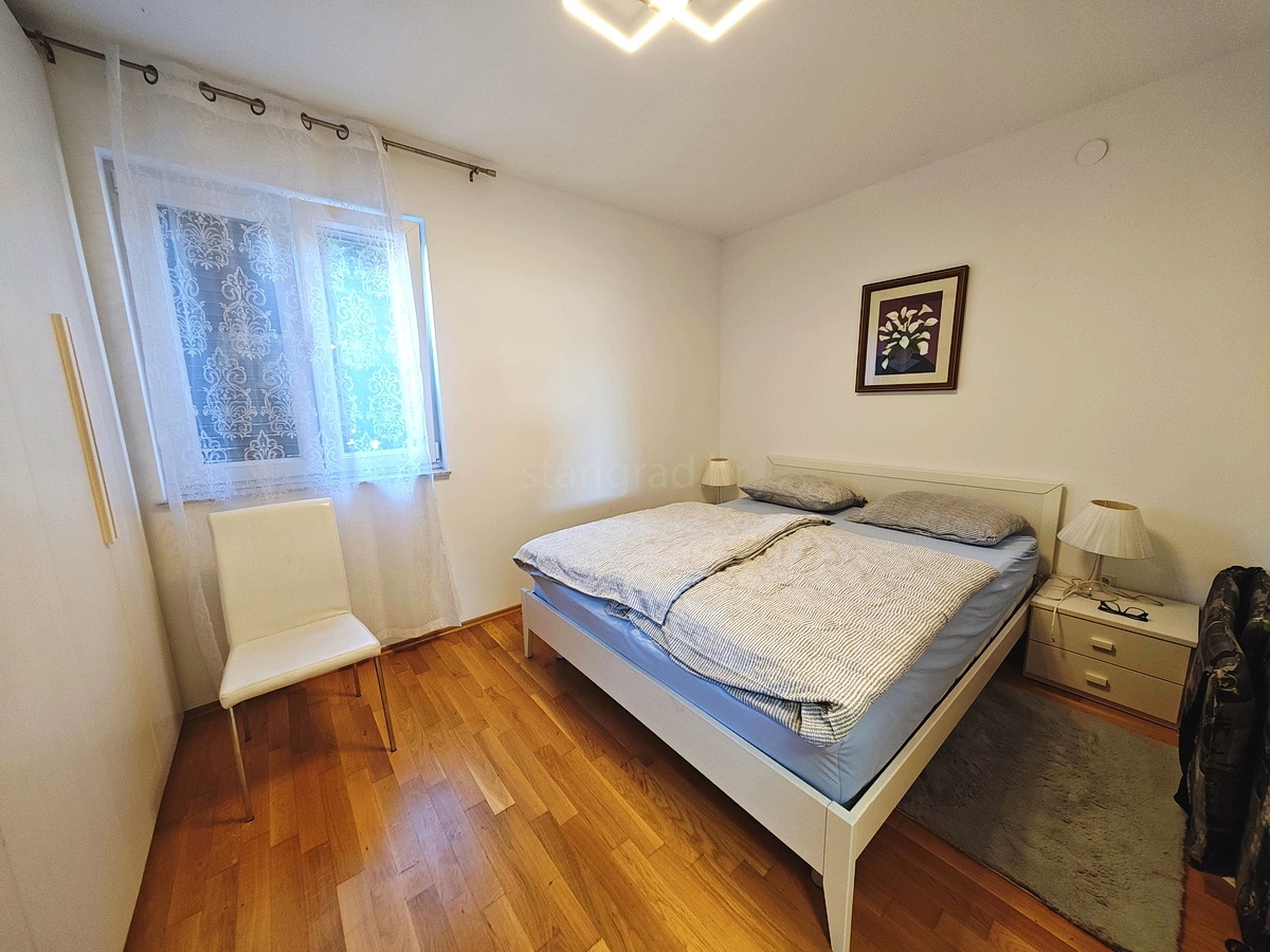 Zona di Krk, appartamento al piano terra con vista mare!