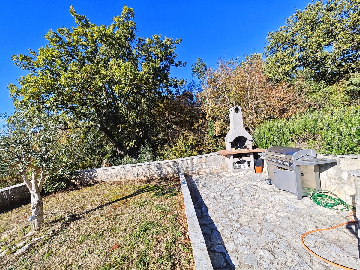 Zona di Krk, appartamento al piano terra con vista mare!