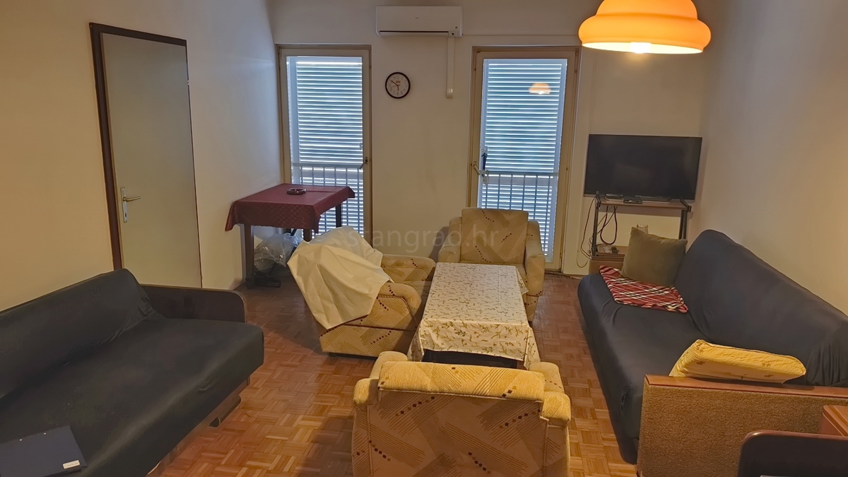 Crikvenica, appartamento con una camera da letto al 2° piano in centro!