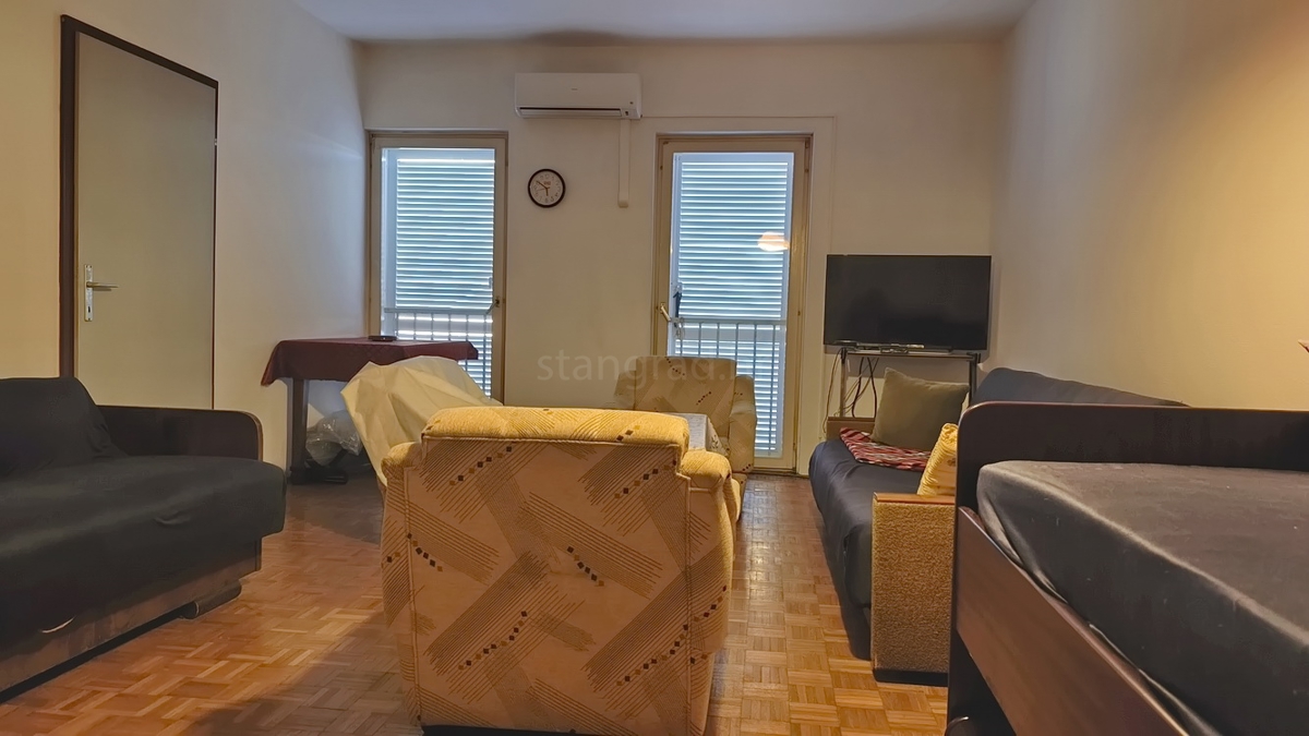 Crikvenica, appartamento con una camera da letto al 2° piano in centro!