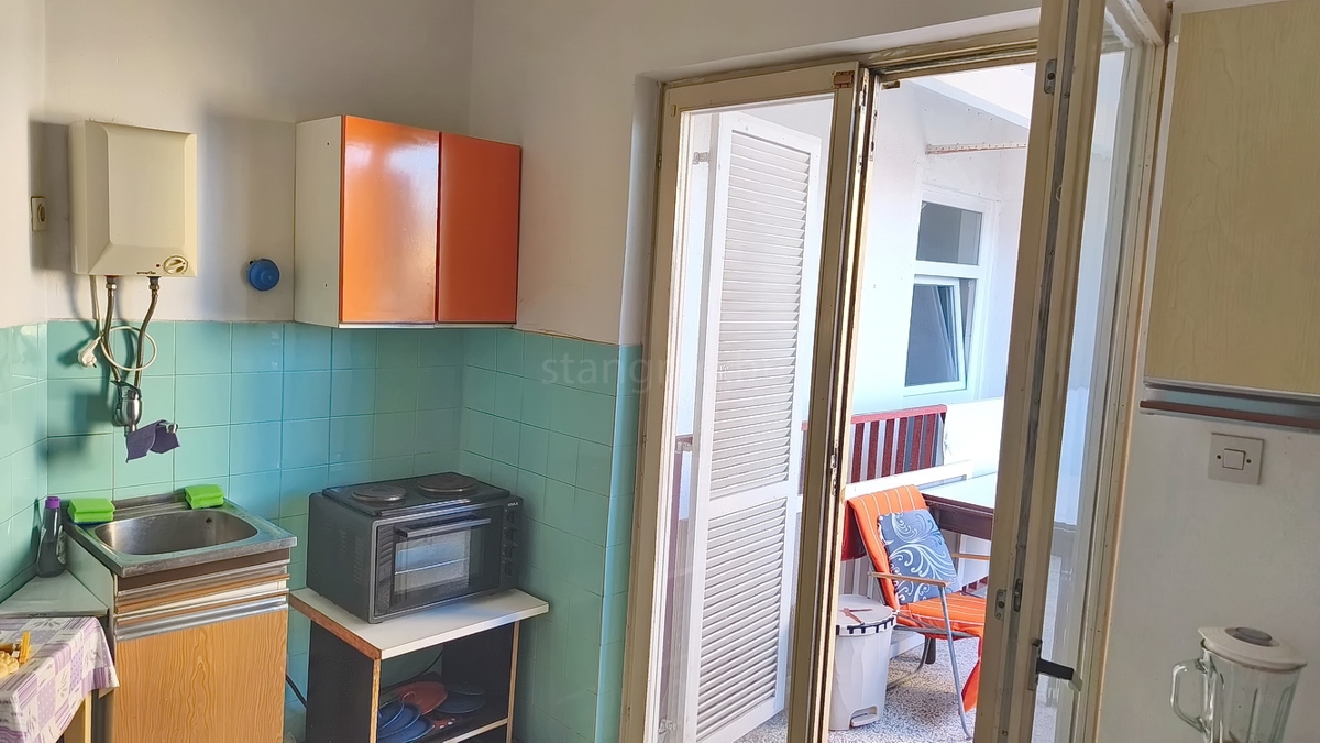 Crikvenica, appartamento con una camera da letto al 2° piano in centro!