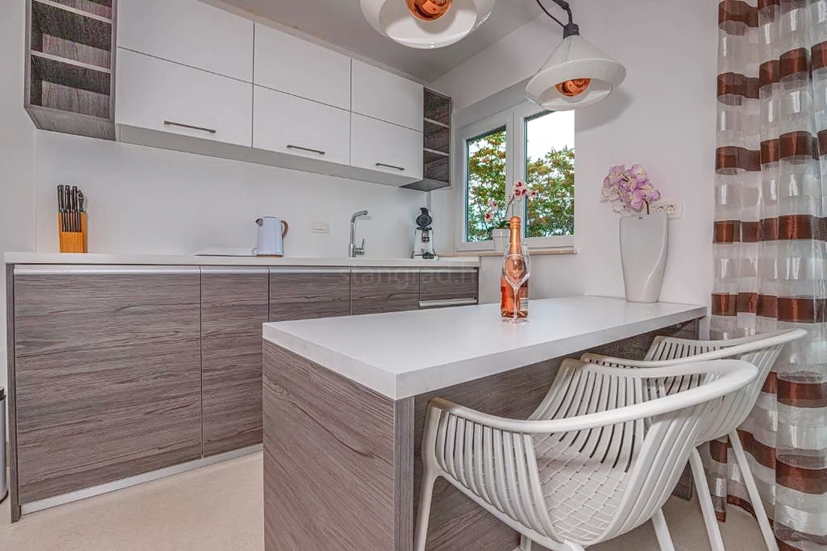 Crikvenica, villa con otto unità abitative in un'ottima posizione!