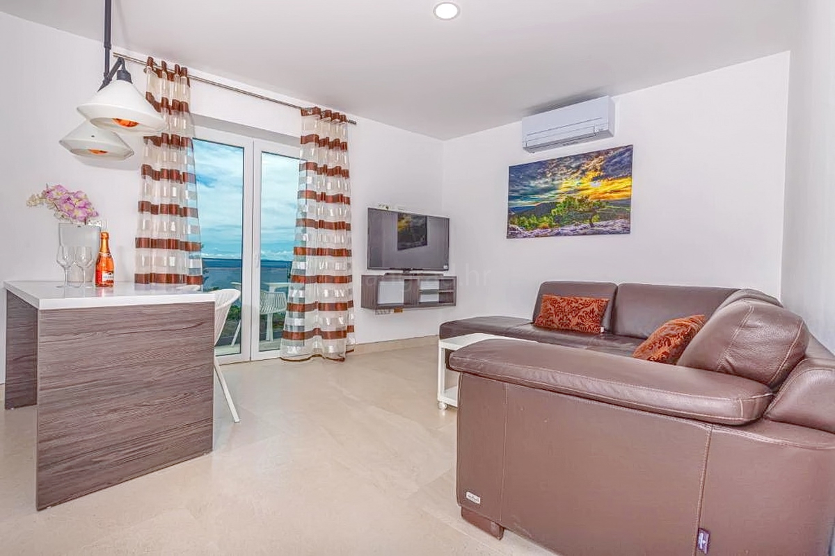 Crikvenica, villa con otto unità abitative in un'ottima posizione!