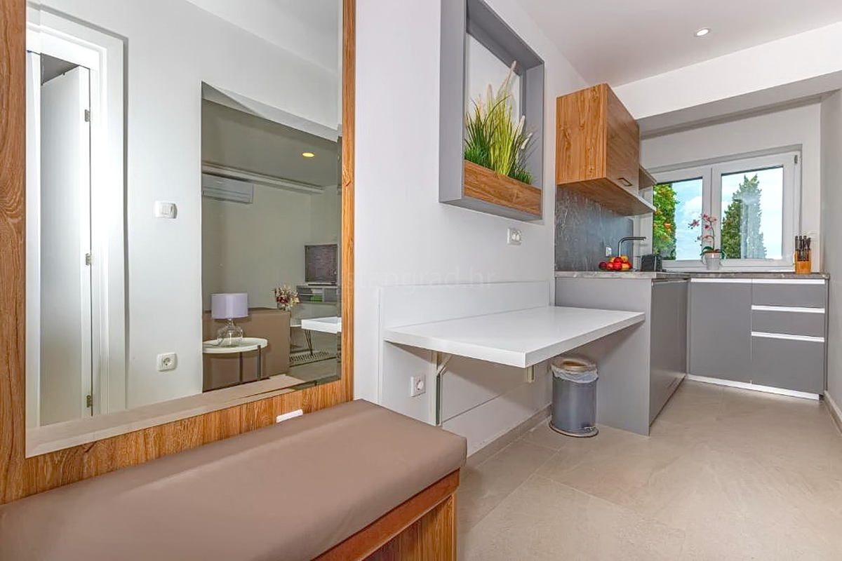 Crikvenica, villa con otto unità abitative in un'ottima posizione!