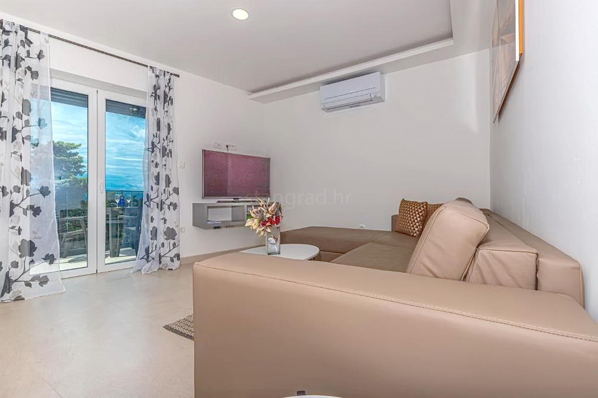 Crikvenica, villa con otto unità abitative in un'ottima posizione!