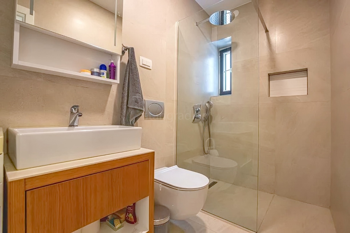 Crikvenica, villa con otto unità abitative in un'ottima posizione!