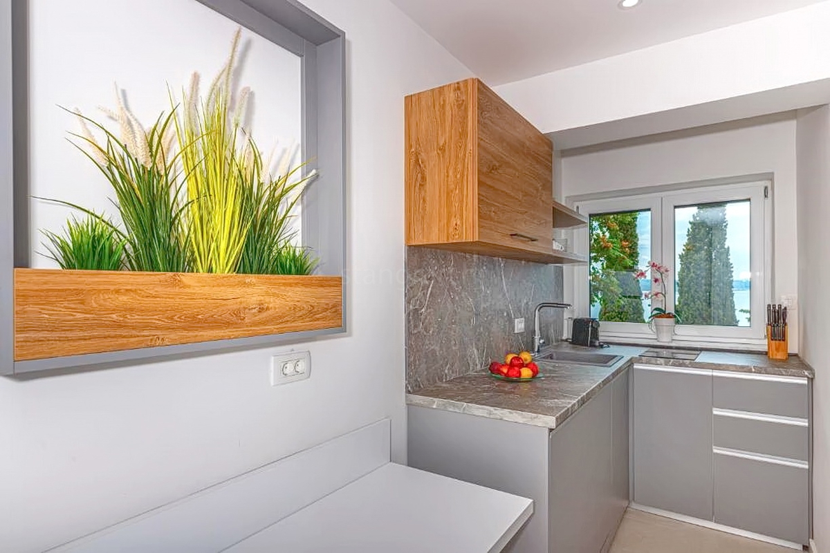 Crikvenica, villa con otto unità abitative in un'ottima posizione!