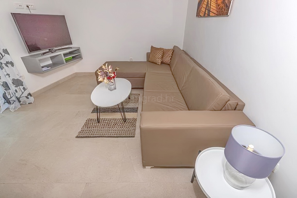 Crikvenica, villa con otto unità abitative in un'ottima posizione!