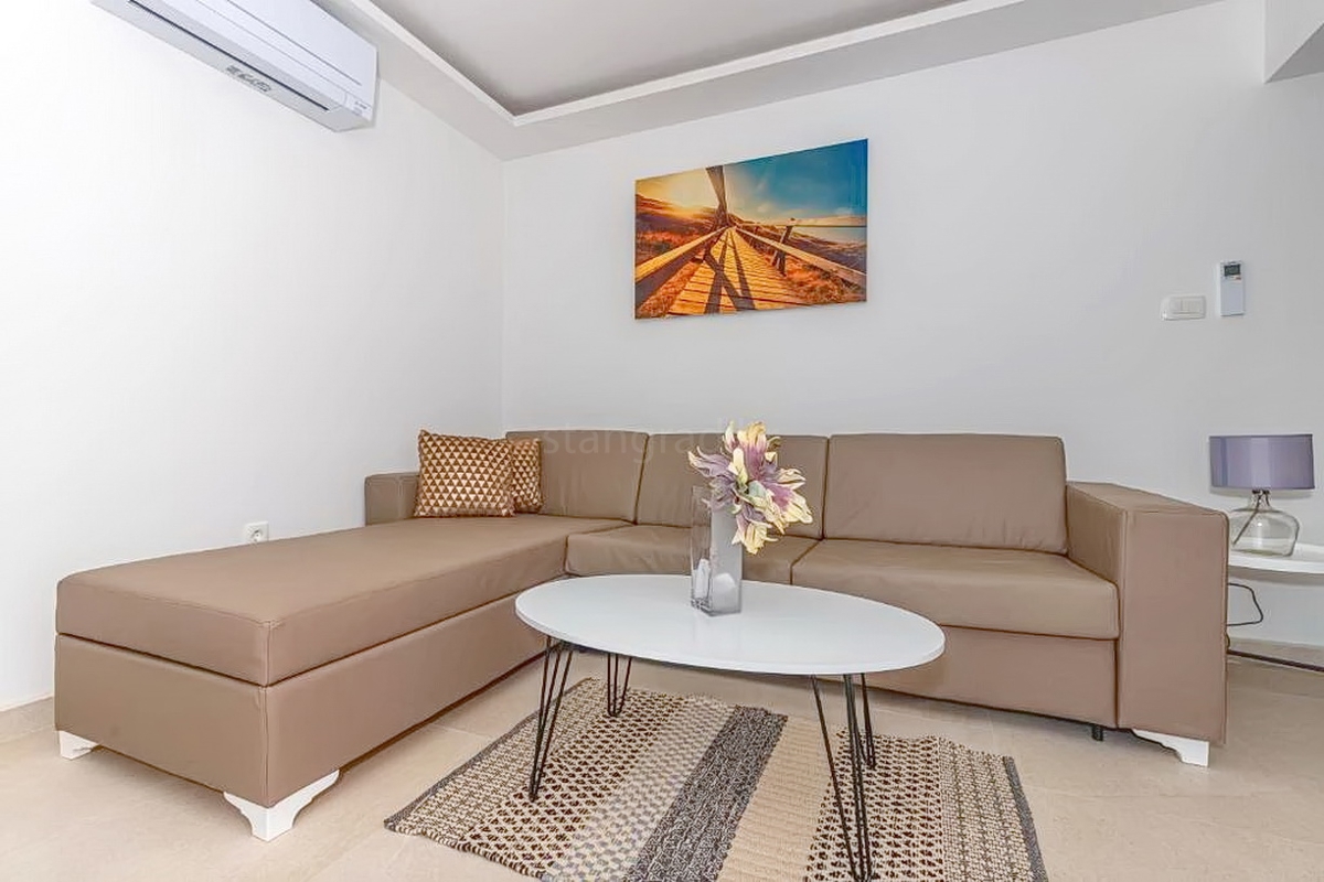 Crikvenica, villa con otto unità abitative in un'ottima posizione!