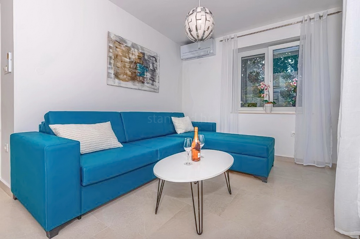 Crikvenica, villa con otto unità abitative in un'ottima posizione!