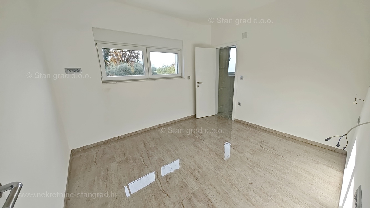 Malinska, moderna casa indipendente con piscina!