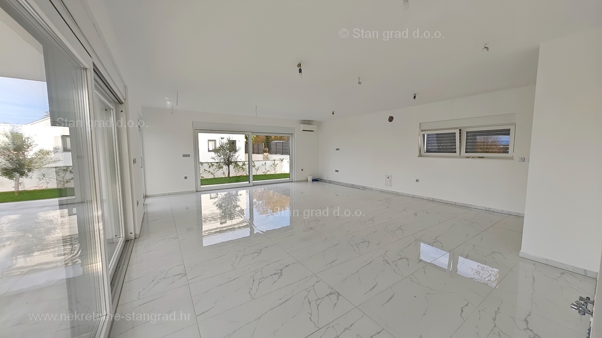 Malinska, moderna casa indipendente con piscina!