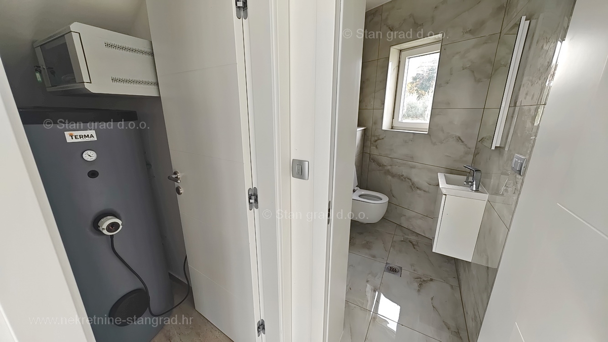 Malinska, moderna casa indipendente con piscina!