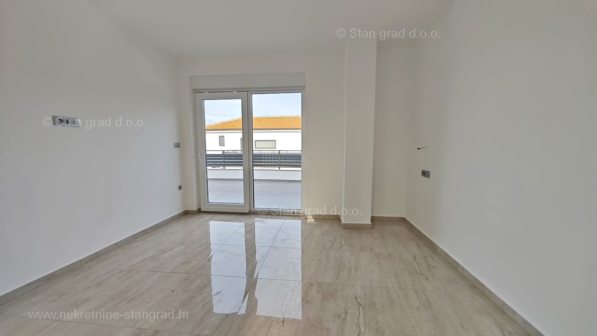 Malinska, moderna casa indipendente con piscina!