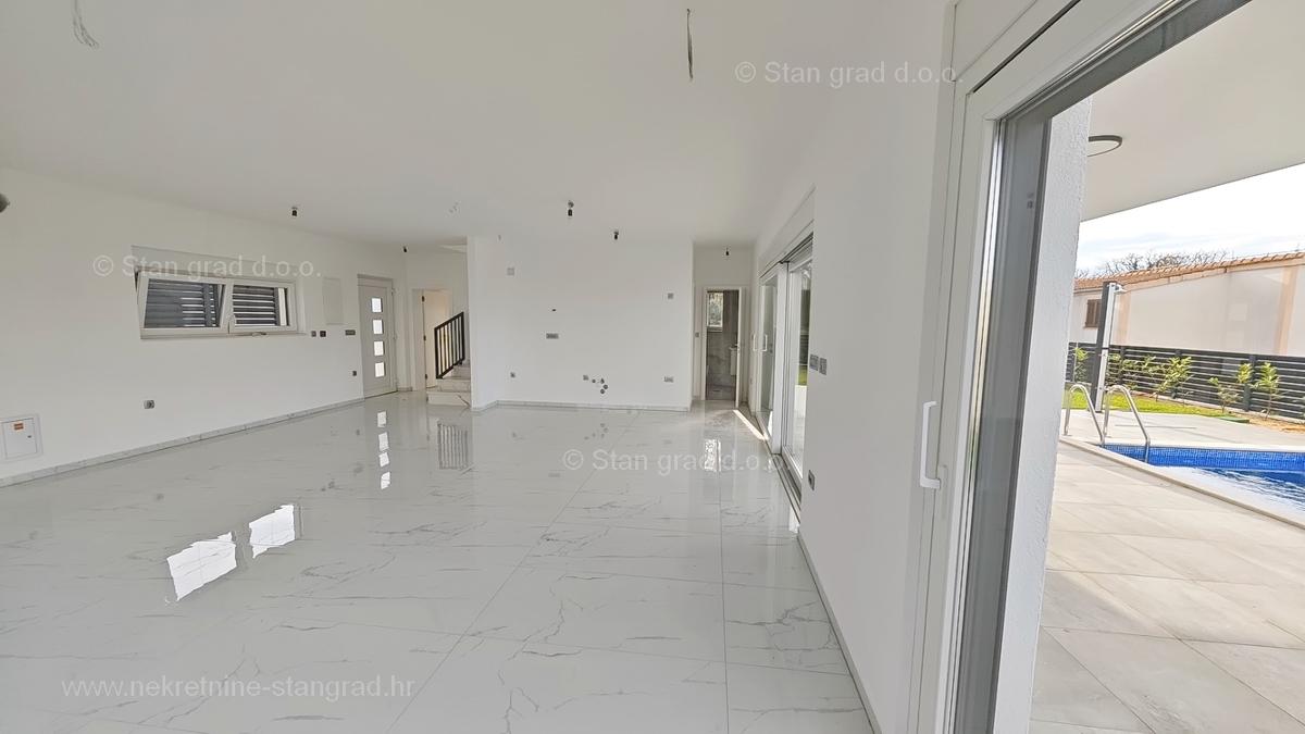 Malinska, moderna casa indipendente con piscina!