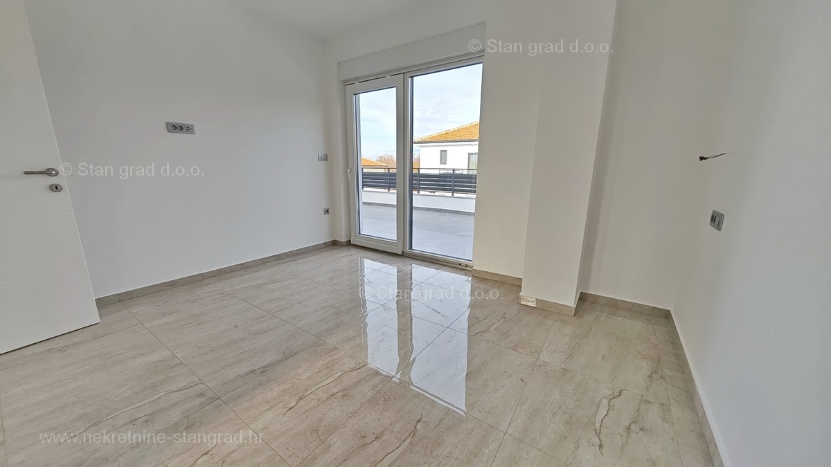 Malinska, moderna casa indipendente con piscina!