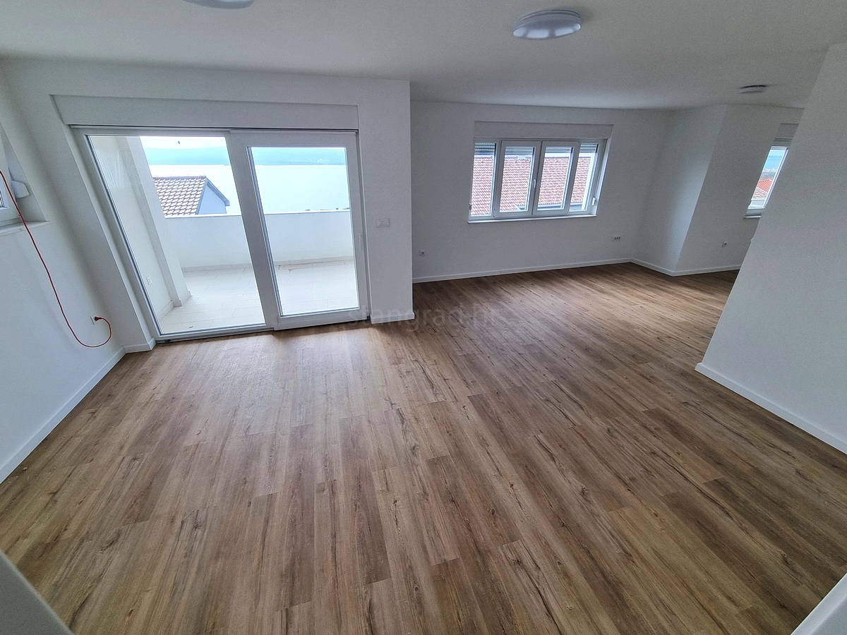 Crikvenica, spazioso appartamento con vista mare!