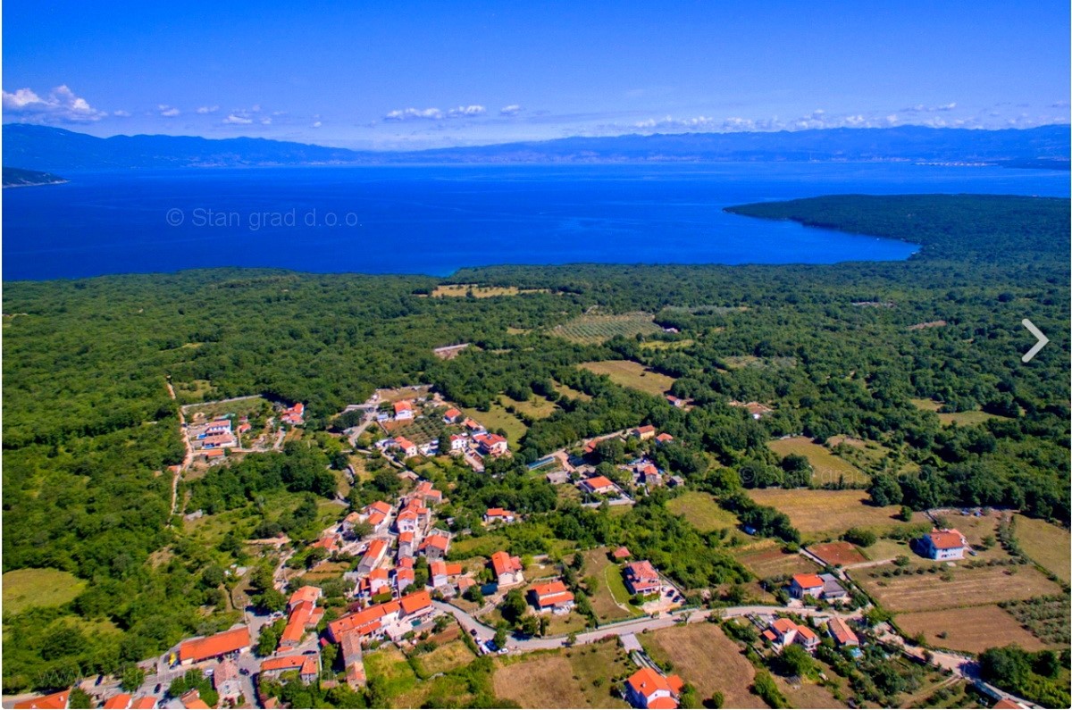 Krk, Šotovento, terreno agricolo di 34.000 m2 con vista