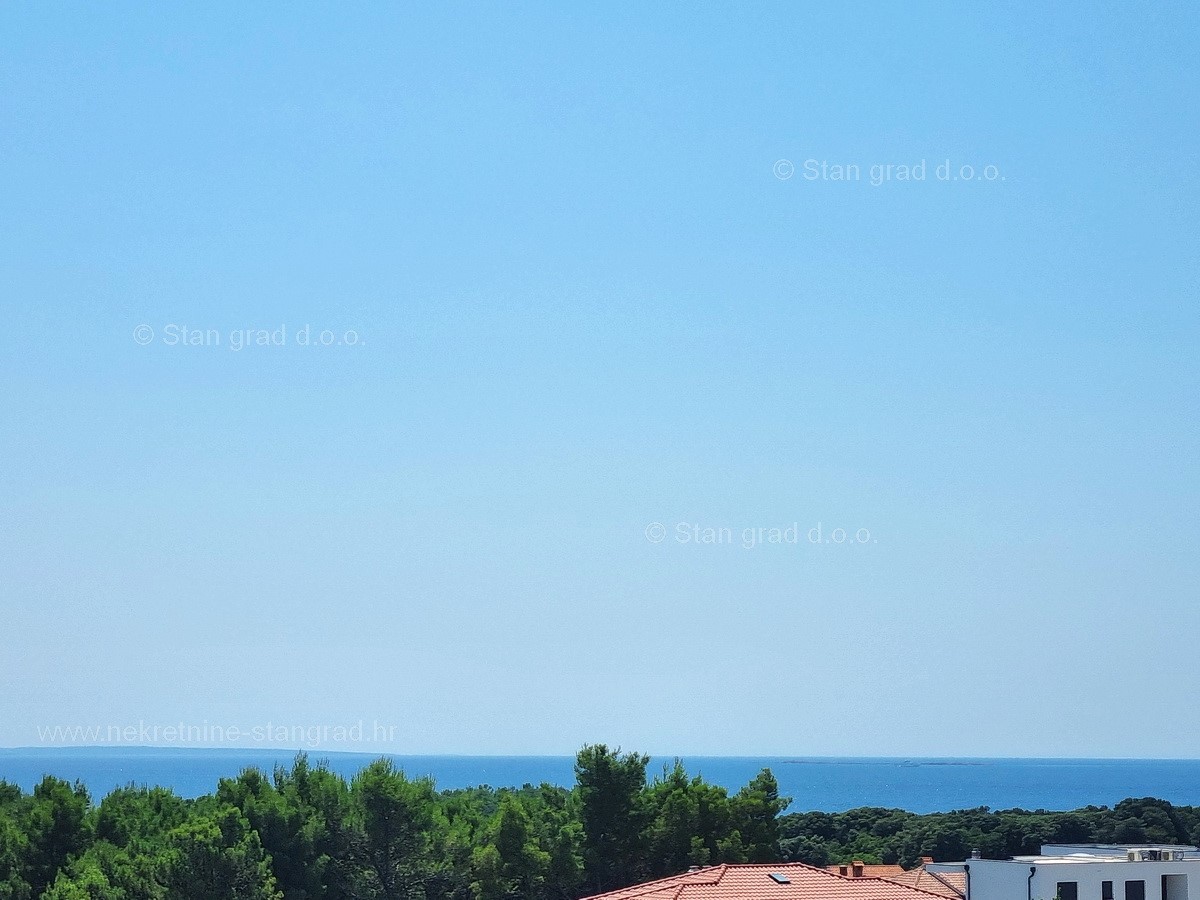 Krk, ampio terreno edificabile con vista panoramica sul mare, in vendita!!