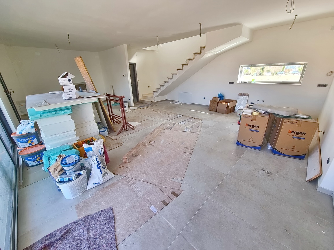 Malinska, nuova costruzione con piscina e vista mare!