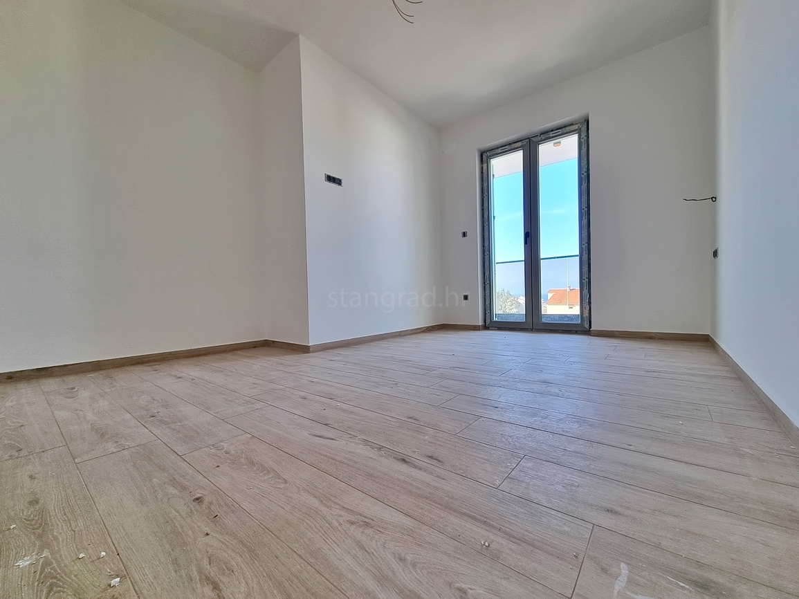 Malinska, nuova costruzione con piscina e vista mare!