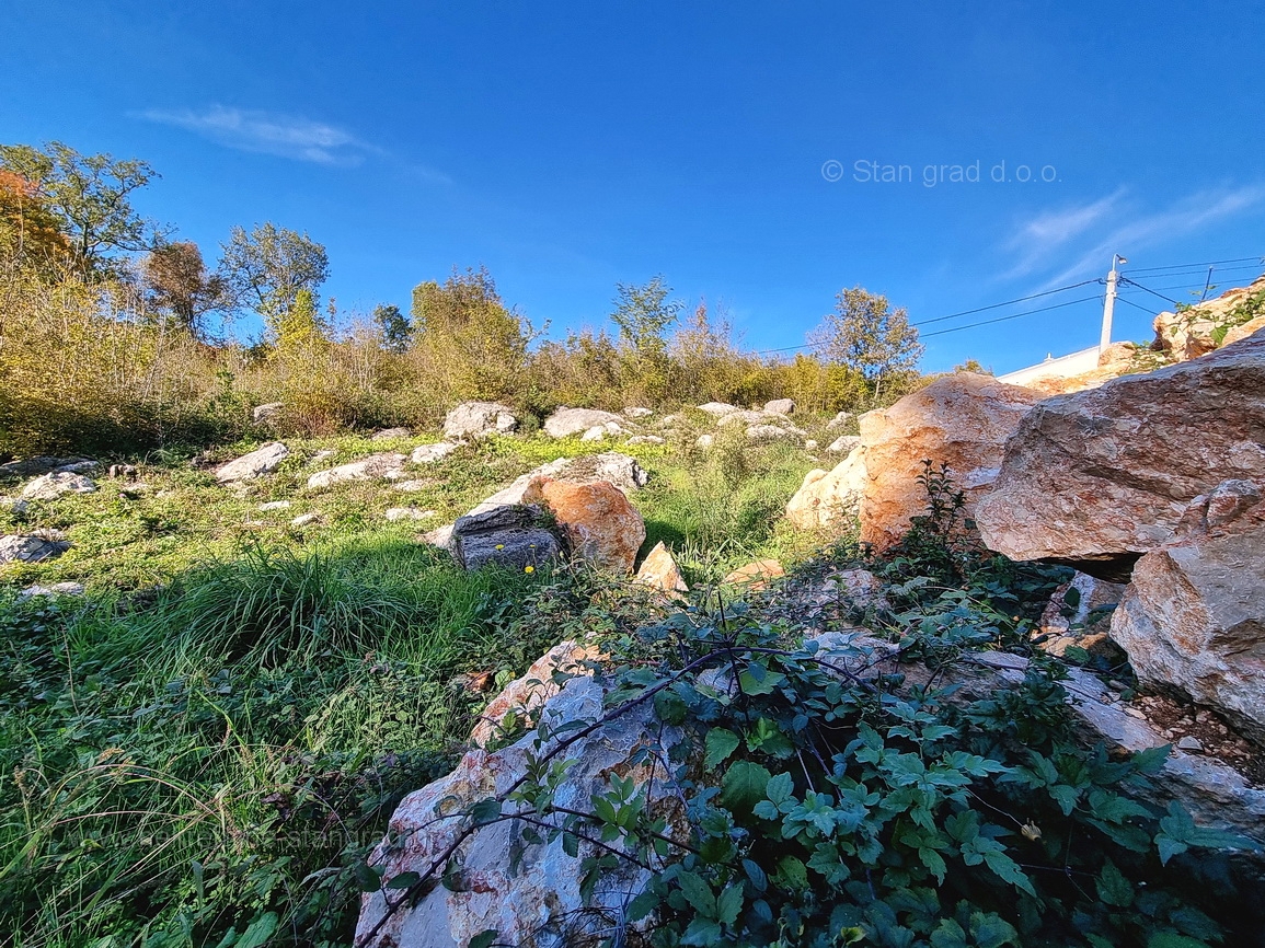 Uvala Soline, ampio terreno edificabile in ottima posizione!