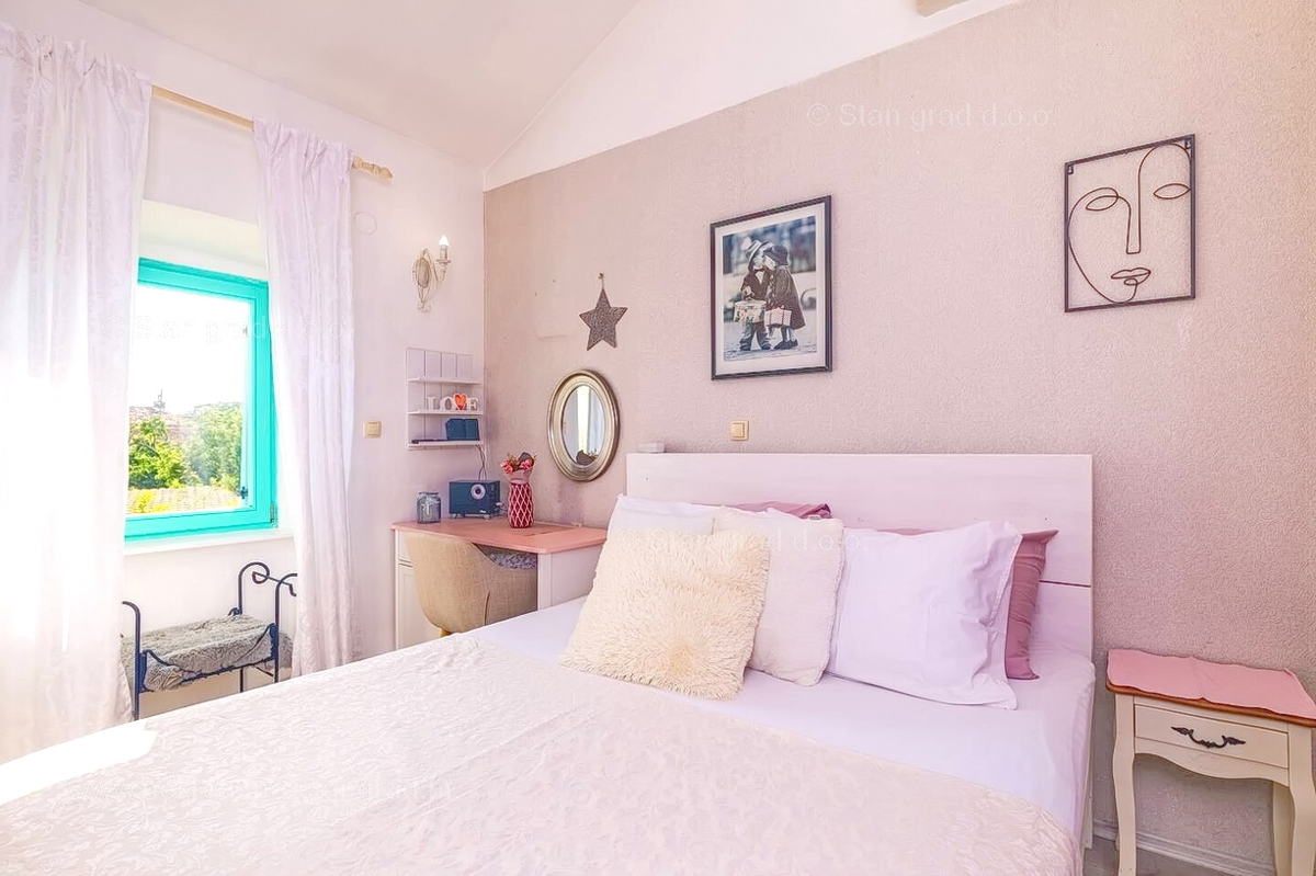 Malinska, dintorni, bella casa in pietra ristrutturata con piscina!