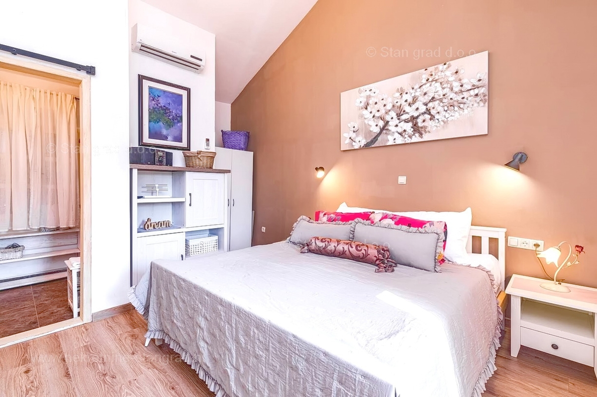 Malinska, dintorni, bella casa in pietra ristrutturata con piscina!