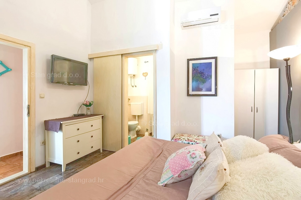 Malinska, dintorni, bella casa in pietra ristrutturata con piscina!