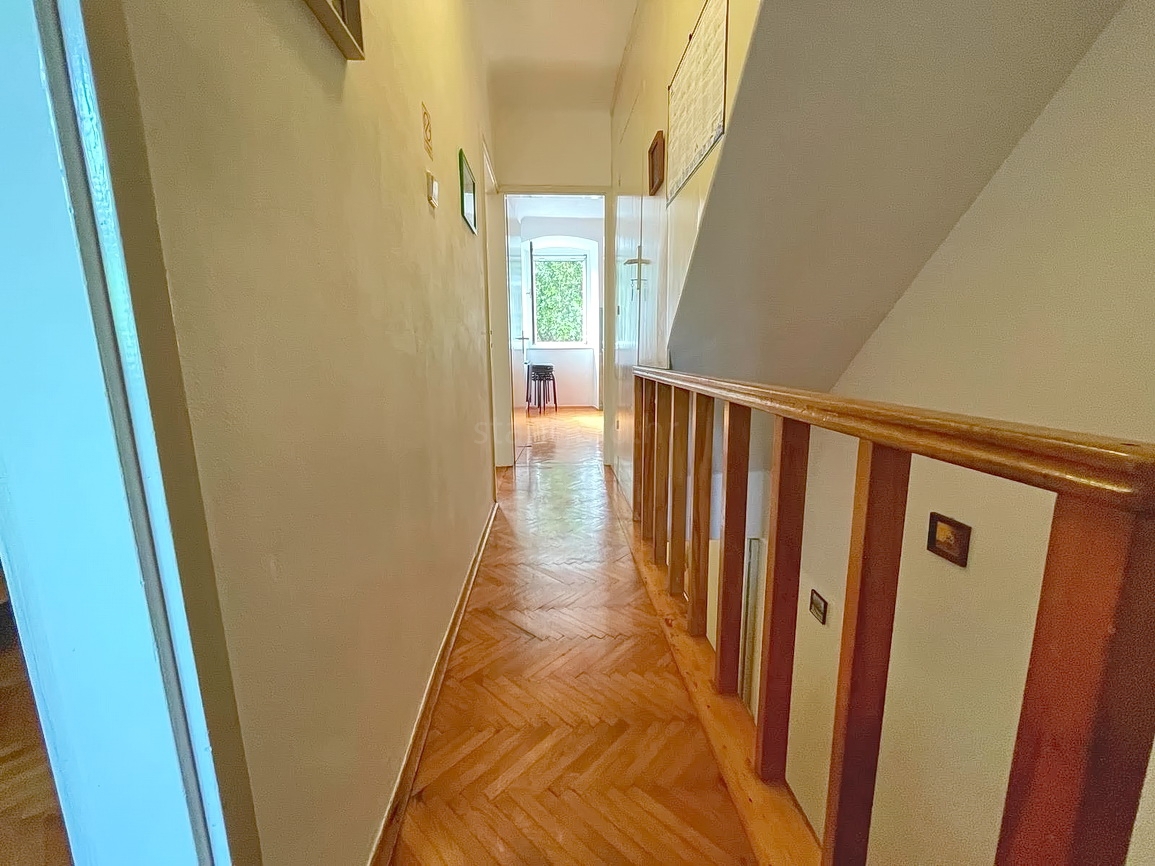 Punat, casa in pietra nelle immediate vicinanze del mare!