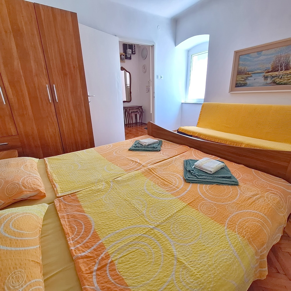 Punat, casa in pietra nelle immediate vicinanze del mare!