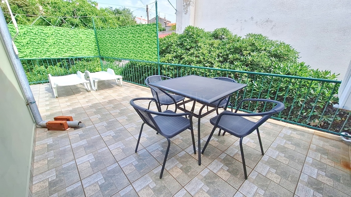 Punat, casa in pietra nelle immediate vicinanze del mare!