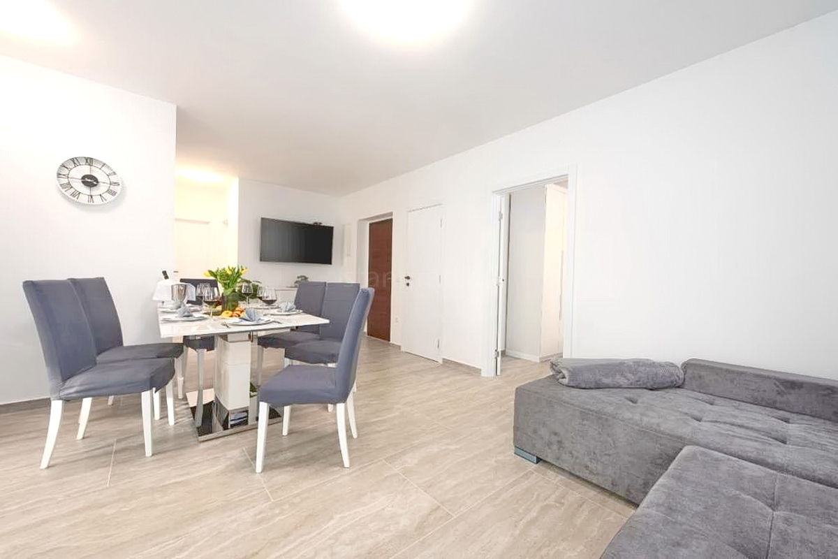 Baia Soline, appartamento arredato al 1° piano vicino al mare!