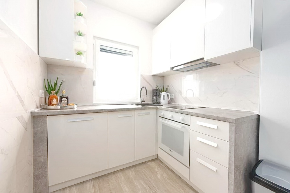 Baia Soline, appartamento arredato al 1° piano vicino al mare!