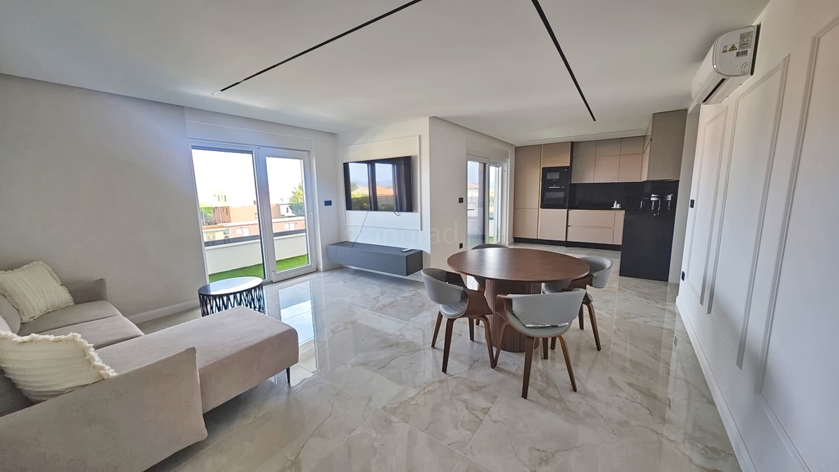 Malinska, appartamento appena ristrutturato al 1° piano in un'ottima posizione!