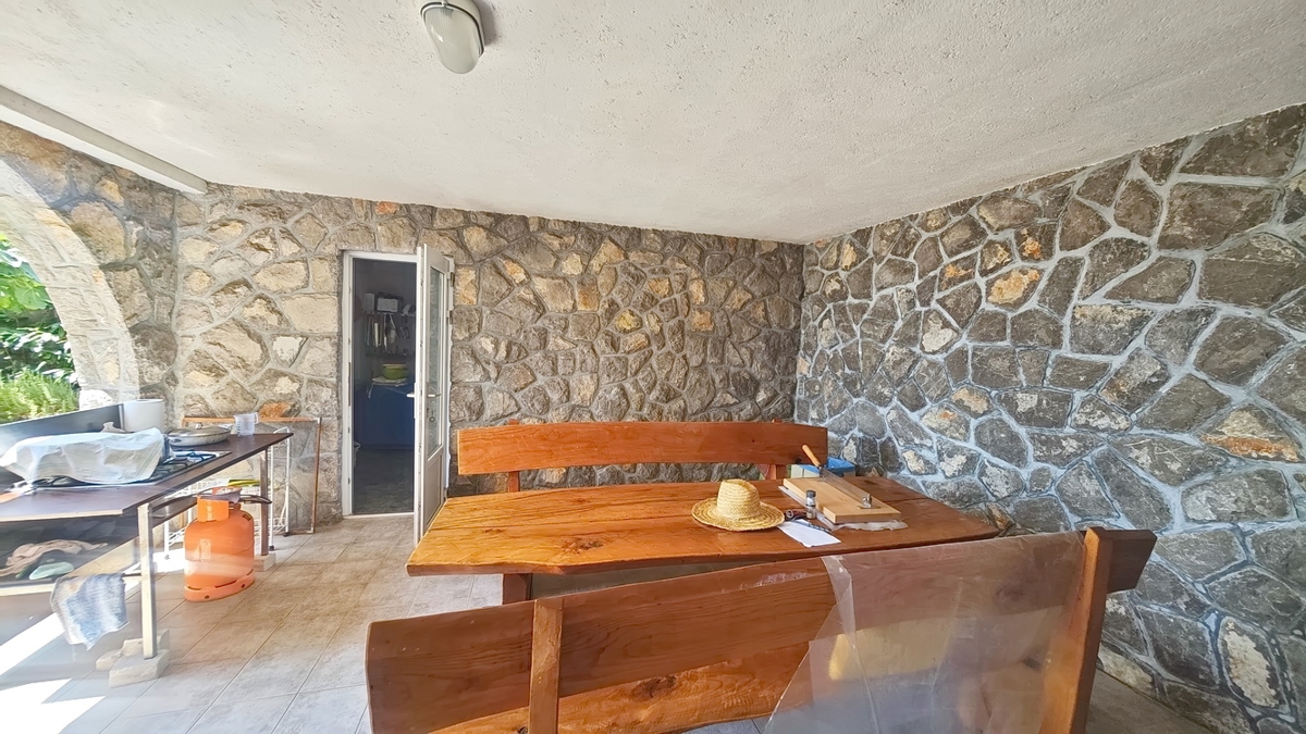 Crikvenica, villa indipendente con 4 unità abitative, vicino al mare!