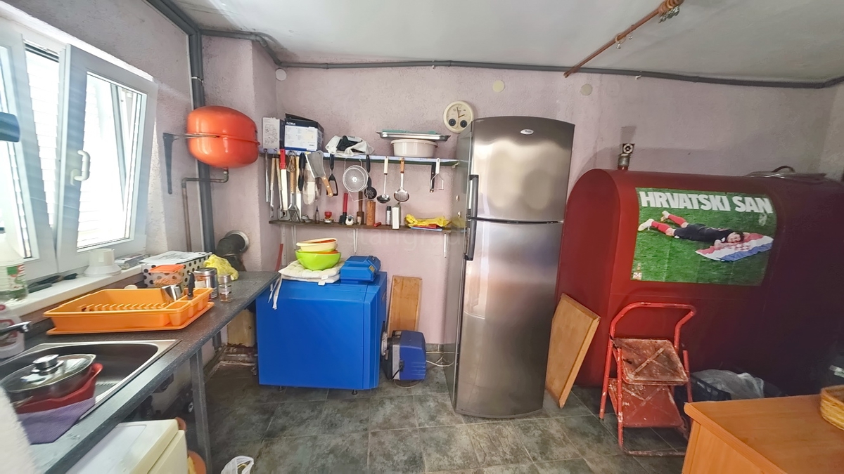 Crikvenica, villa indipendente con 4 unità abitative, vicino al mare!