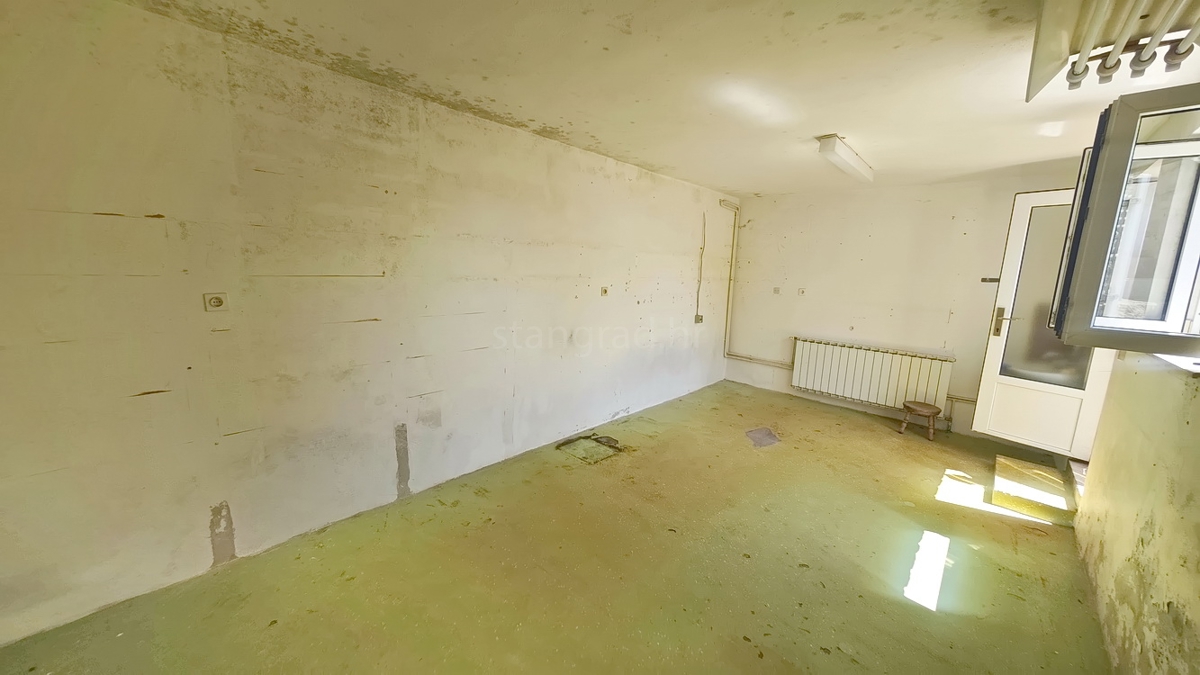 Crikvenica, villa indipendente con 4 unità abitative, vicino al mare!