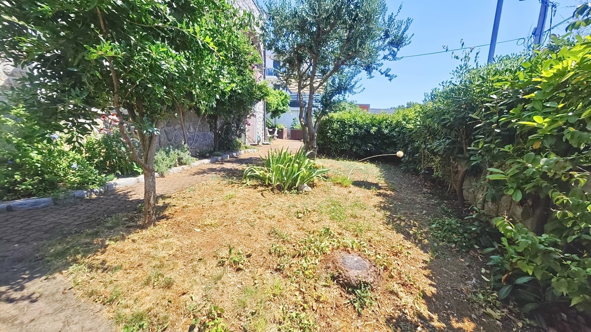 Crikvenica, villa indipendente con 4 unità abitative, vicino al mare!