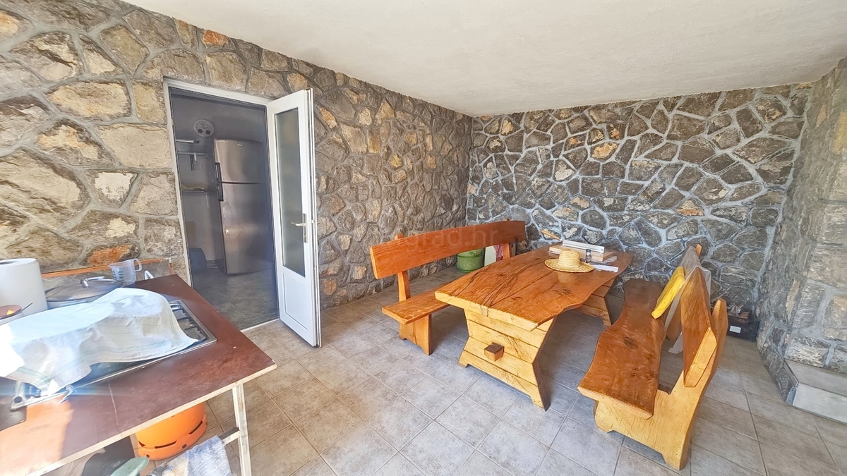 Crikvenica, villa indipendente con 4 unità abitative, vicino al mare!