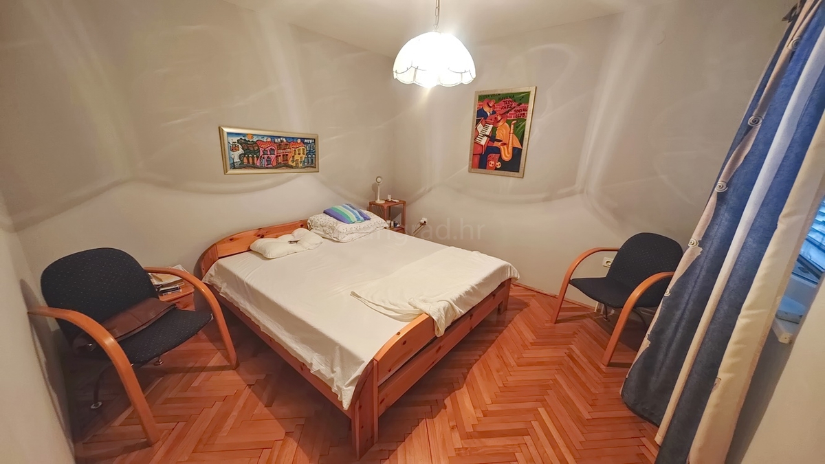 Crikvenica, villa indipendente con 4 unità abitative, vicino al mare!