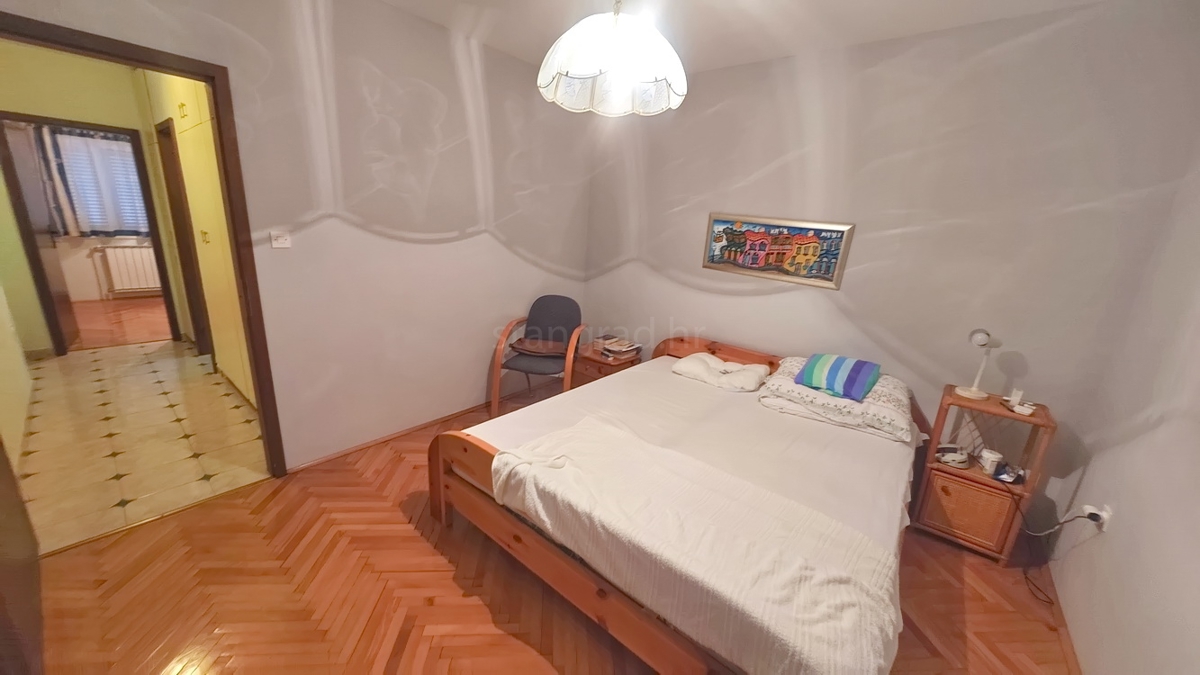 Crikvenica, villa indipendente con 4 unità abitative, vicino al mare!