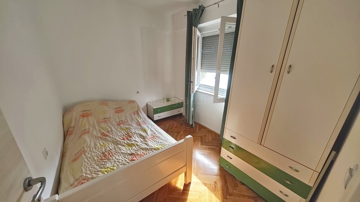 Krk, appartamento arredato al 1° piano in ottima posizione!